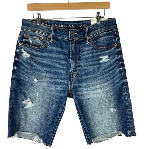 NWT American Eagle Men Jean Denim Shorts SZ 30 Knee Length Airflex + Distressed - Picture 1 of 11